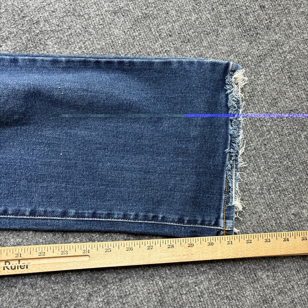Judy Blue Jeans Women's Size 13 31 Blue Dad Jean Mid Rise Distressed Medium Wash - Picture 11 of 11
